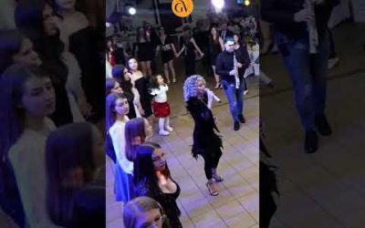 "Fata mea..❤️'' #majorat #muzicapetrecere #aromarecords #live #petrecere #muzicapopulara